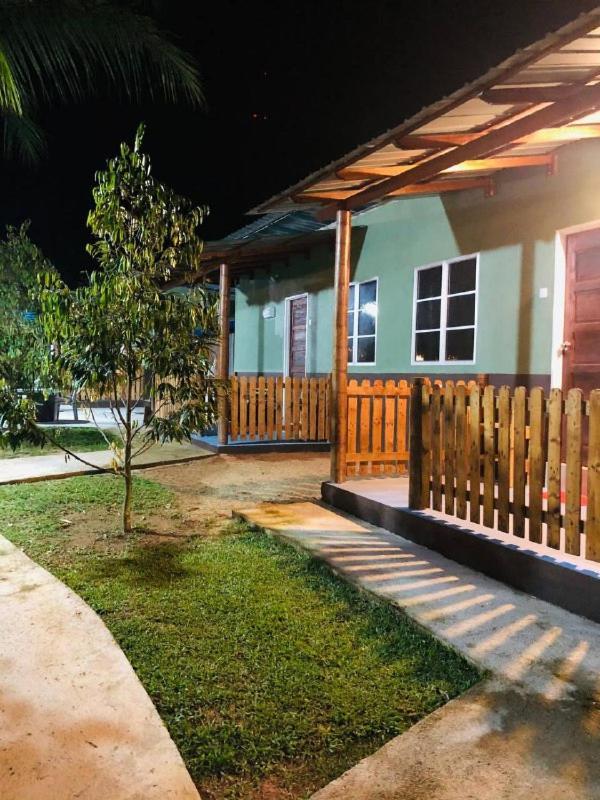 Bb Durio Chalet كُوالا تيرينغانو المظهر الخارجي الصورة